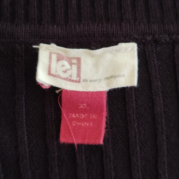 L.E.I. Knit Top - Picture 3 of 3